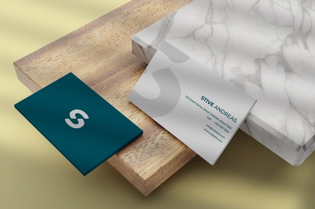 Close up on rounded corner business card mockup Premium Psd